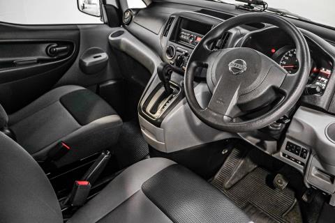 2020 Nissan NV200 6 Seater - Thumbnail