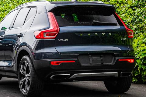 2018 Volvo XC40 T5 AWD Inscription - Thumbnail