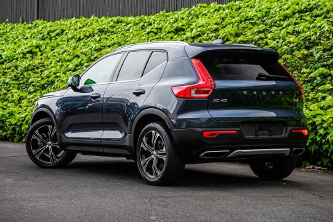 2018 Volvo XC40 T5 AWD Inscription - Thumbnail