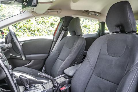 2015 Volvo V40 T4 - Thumbnail