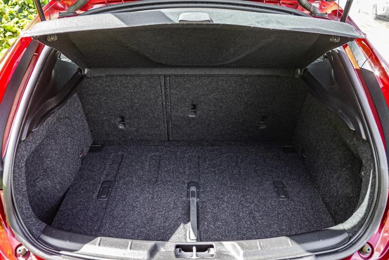 2015 Volvo V40 T4