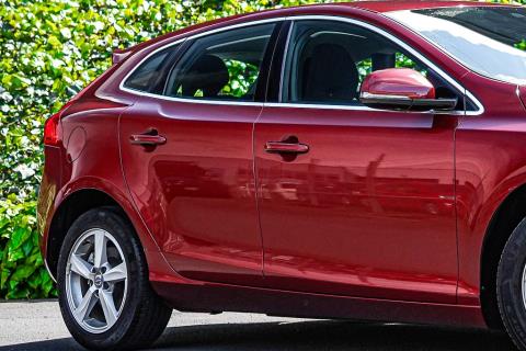 2015 Volvo V40 T4 - Thumbnail