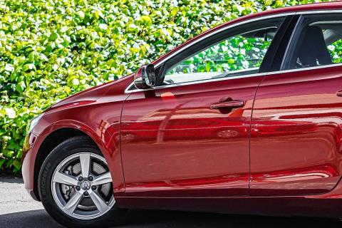 2015 Volvo V40 T4 - Thumbnail