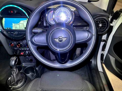 2016 Mini Cooper - Thumbnail
