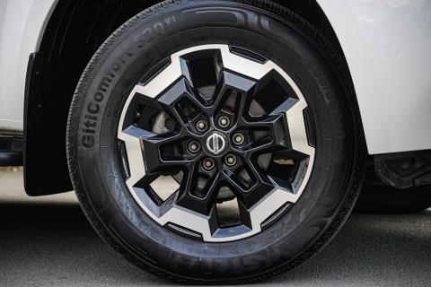 2021 Nissan Navara ST-X 2.3D - Thumbnail