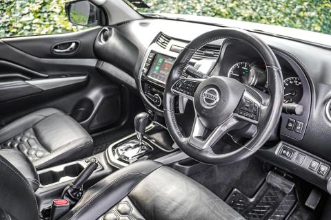 2021 Nissan Navara ST-X 2.3D - Thumbnail