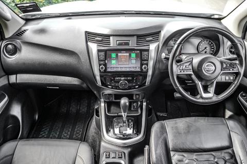 2021 Nissan Navara ST-X 2.3D - Thumbnail