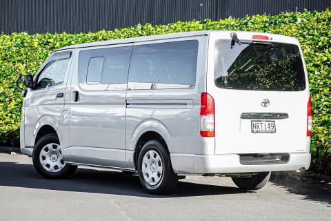 2019 Toyota Hiace ZL 5 Door - Thumbnail
