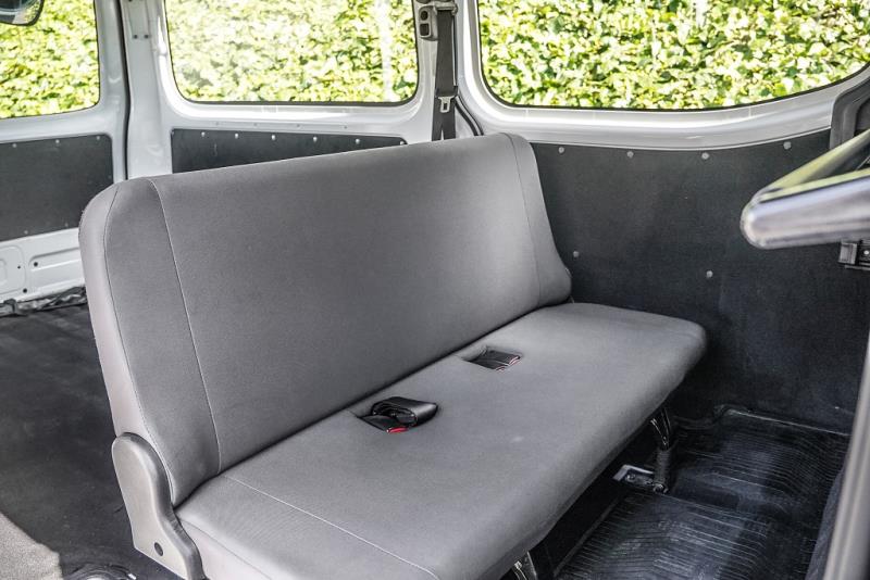 2022 Nissan NV350 / Caravan 5 Door