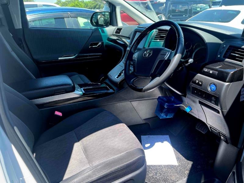 2014 Toyota Vellfire Hybrid ZR 4WD