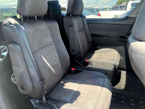 2014 Toyota Vellfire Hybrid ZR 4WD - Thumbnail