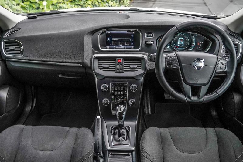 2014 Volvo V40 T4