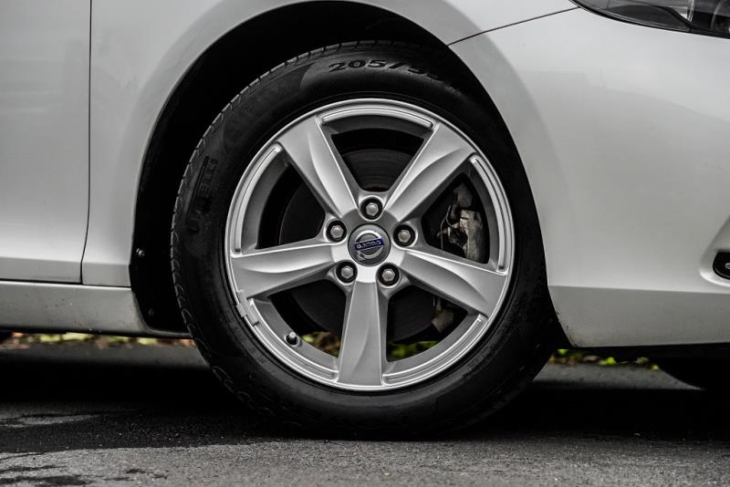 2014 Volvo V40 T4