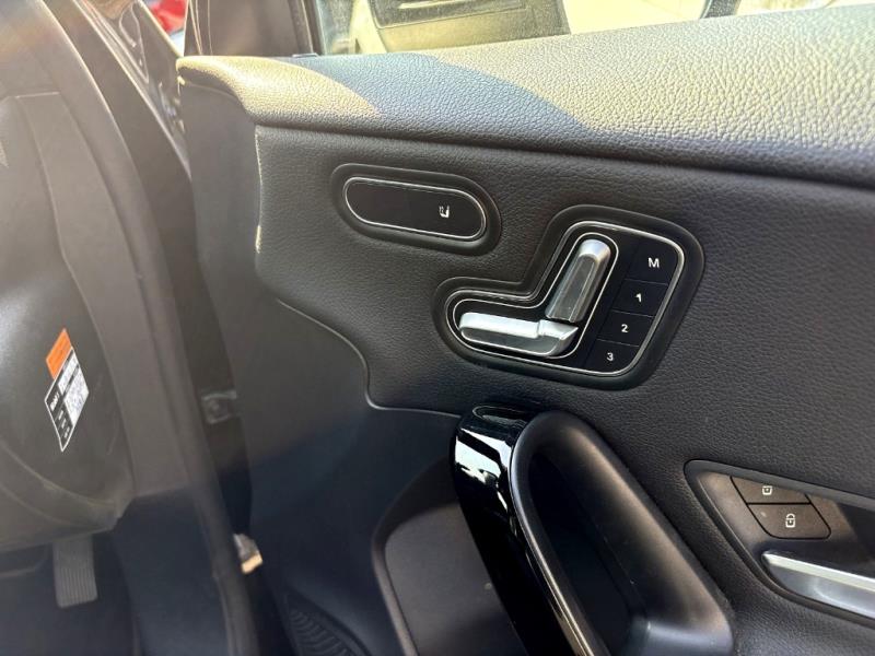 2020 Mercedes Benz A 180