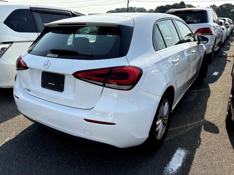 2020 Mercedes Benz A 180