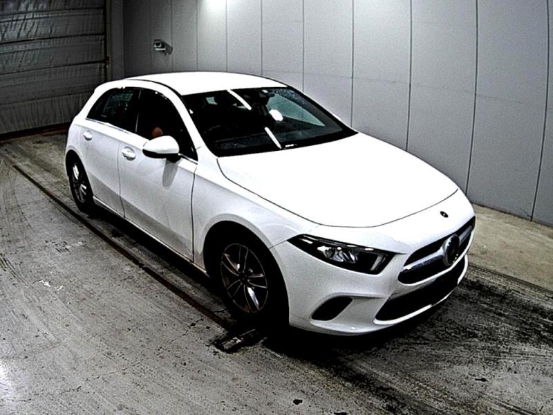 2020 Mercedes Benz A 180