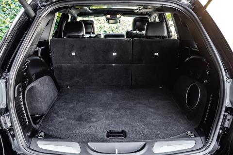 2019 Jeep Grand Cherokee Overland - Thumbnail