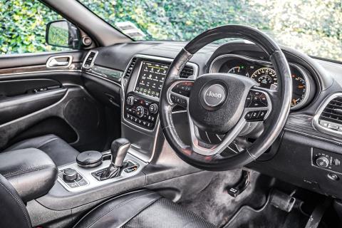 2019 Jeep Grand Cherokee Overland - Thumbnail