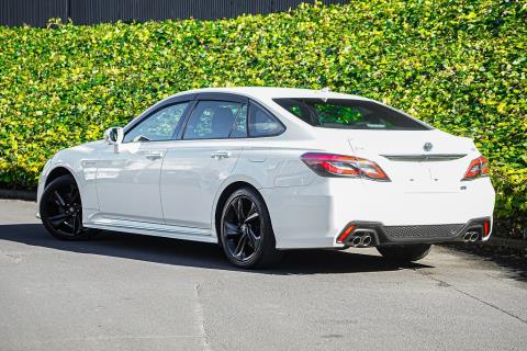 2020 Toyota Crown RS Hybrid - Thumbnail