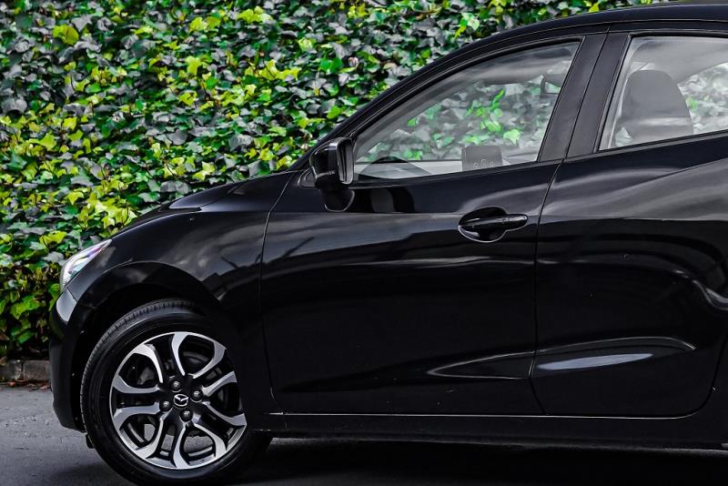 2018 Mazda 2 / Demio