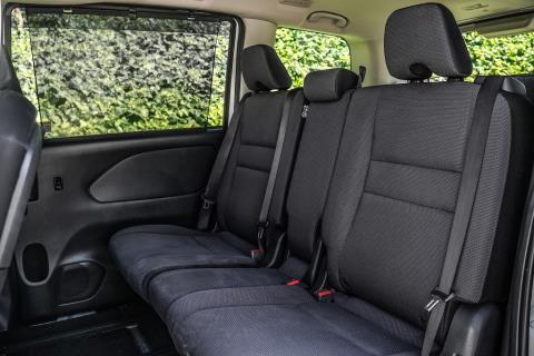 2018 Nissan Serena Hybrid 8 Seat - Thumbnail