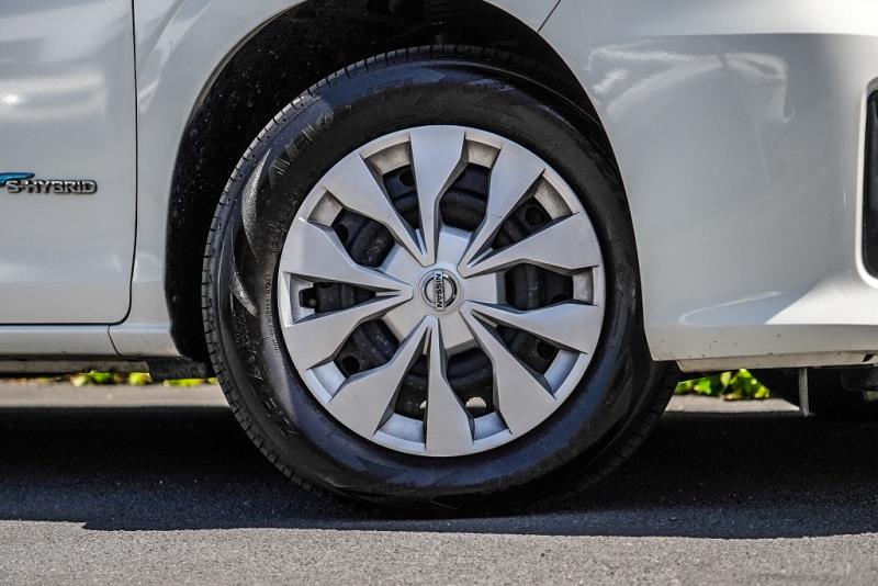 2018 Nissan Serena Hybrid 8 Seat