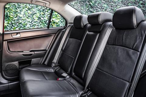 2012 Mitsubishi Lancer Sedan - Thumbnail