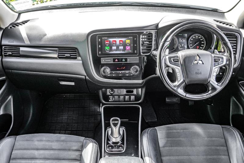 2019 Mitsubishi Outlander XLS PHEV