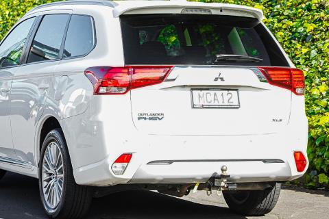 2019 Mitsubishi Outlander XLS PHEV - Thumbnail