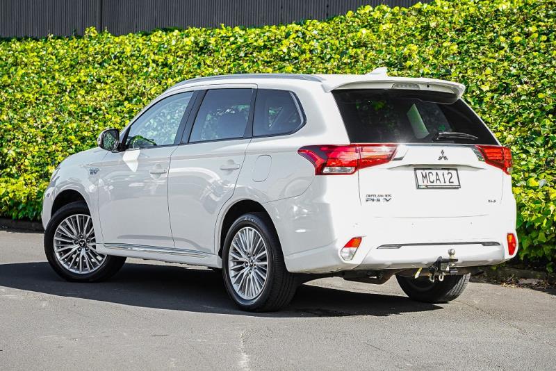 2019 Mitsubishi Outlander XLS PHEV