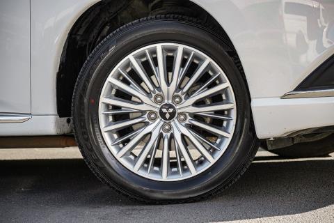 2019 Mitsubishi Outlander XLS PHEV - Thumbnail