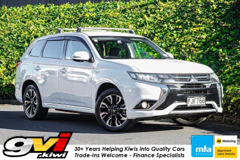 2016 Mitsubishi Outlander PHEV 4WD - Thumbnail