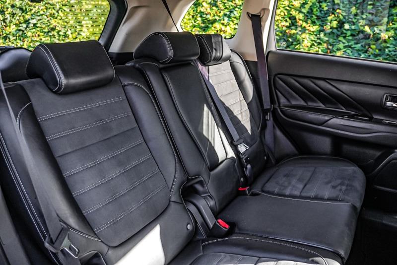 2016 Mitsubishi Outlander PHEV 4WD