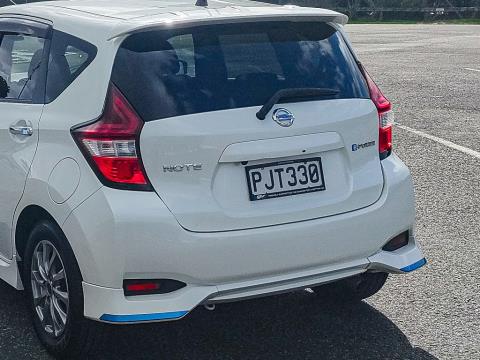 2017 Nissan Note e-Power Hybrid - Thumbnail