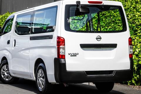 2017 Nissan NV350 9 Seater - Thumbnail