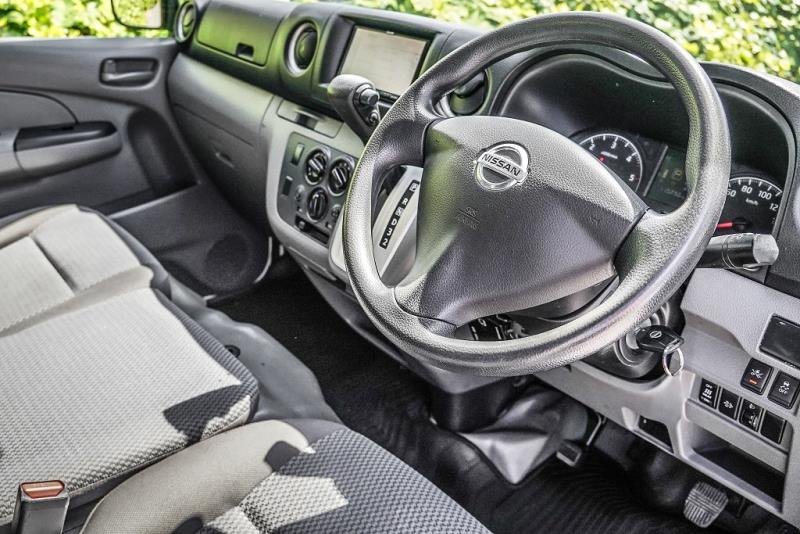 2017 Nissan NV350 9 Seater
