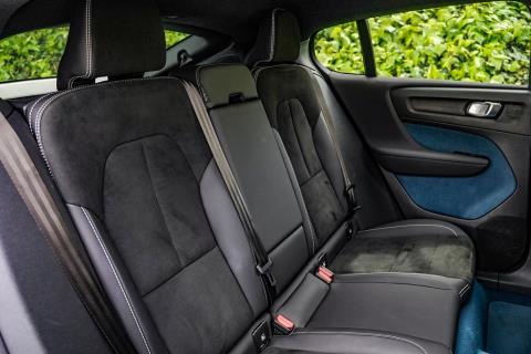 2022 Volvo eC40 4WD Recharge Twin - Thumbnail