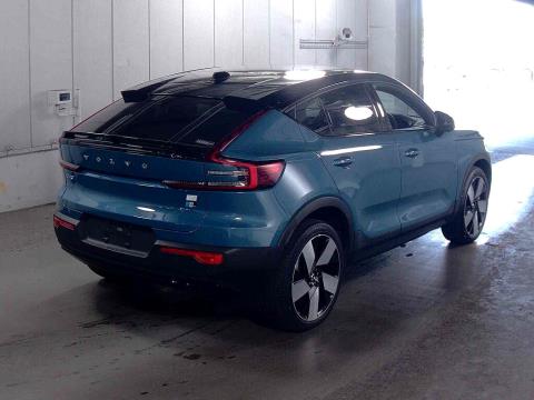 2022 Volvo C40 Recharge Ultimate - Thumbnail