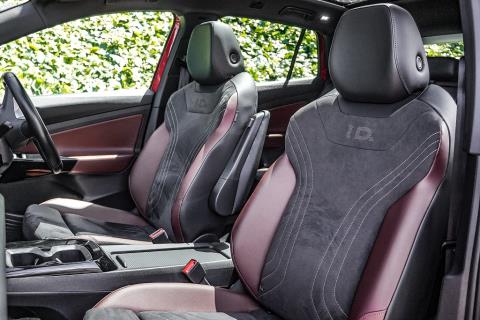 2023 Volkswagen ID.4 Pro 82 kWh - Thumbnail