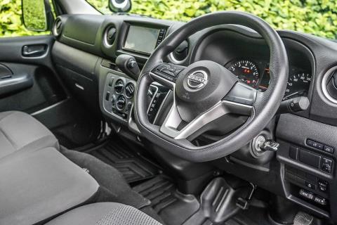 2022 Nissan NV350 / Caravan 5 Door - Thumbnail