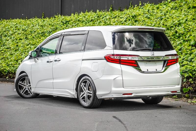 2015 Honda Odyssey Absolute 20th Ann