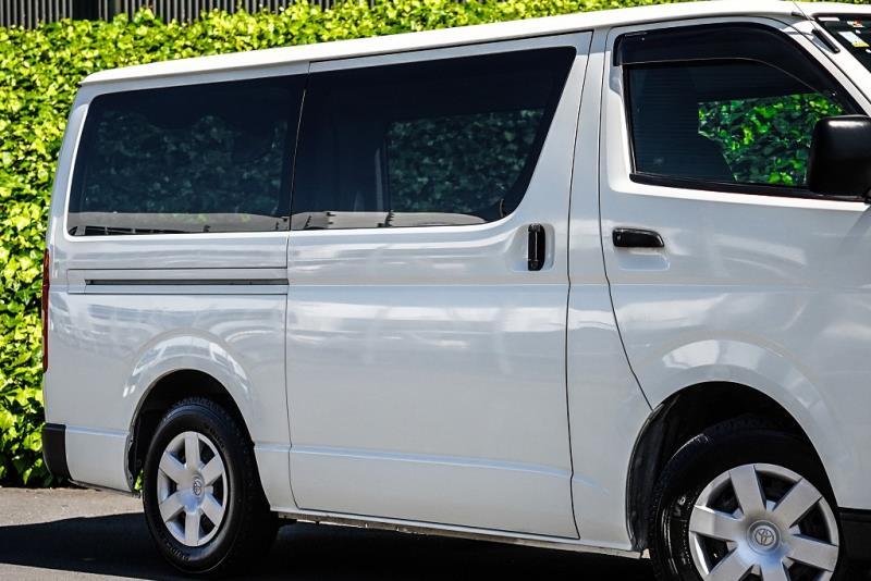 2020 Toyota Hiace ZL 5 Door