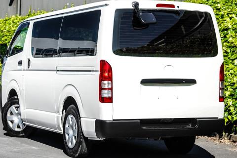 2021 Toyota Hiace ZL - Thumbnail