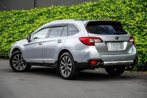 2016 Subaru Outback Limited 4WD - Thumbnail