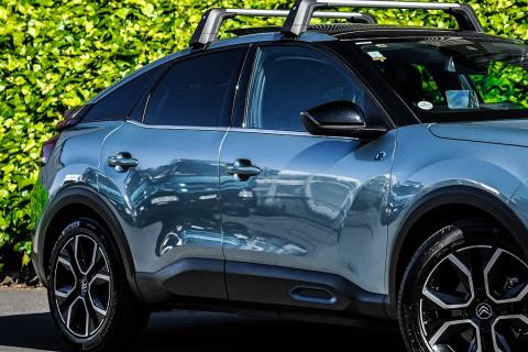 2022 Citroen e-C4 Shine Plus Electric - Thumbnail