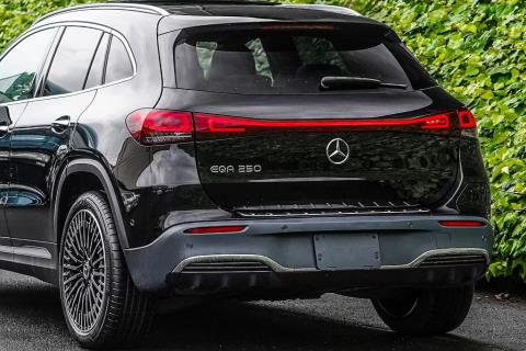 2021 Mercedes Benz EQA 250 AMG Line Premium - Thumbnail