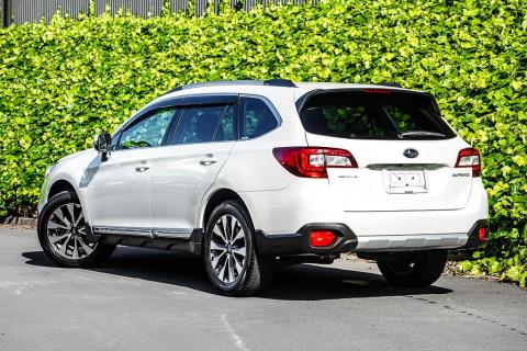 2015 Subaru Outback Limited 4WD - Thumbnail