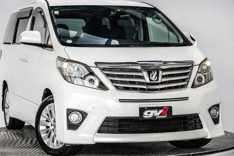 2014 Toyota Alphard 240S / Vellfire