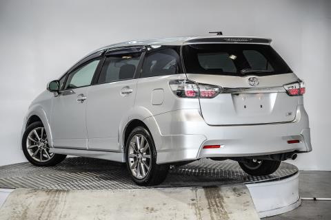 2012 Toyota Wish 2.0Z - Thumbnail