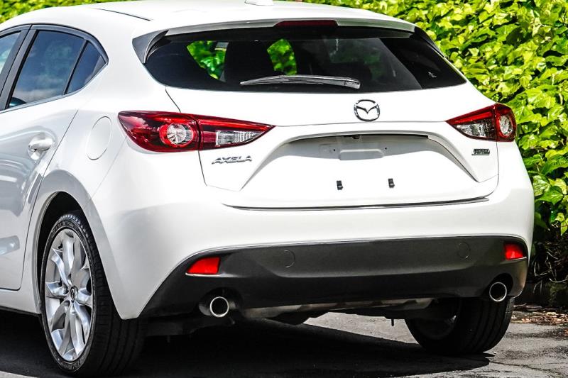 2014 Mazda Axela 20S / 3 LTD